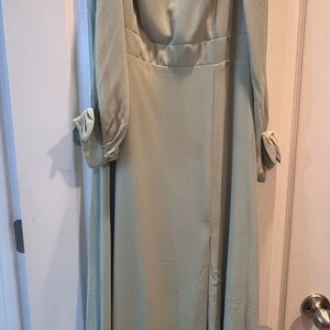 Elegant Green Long Sleeve Dress